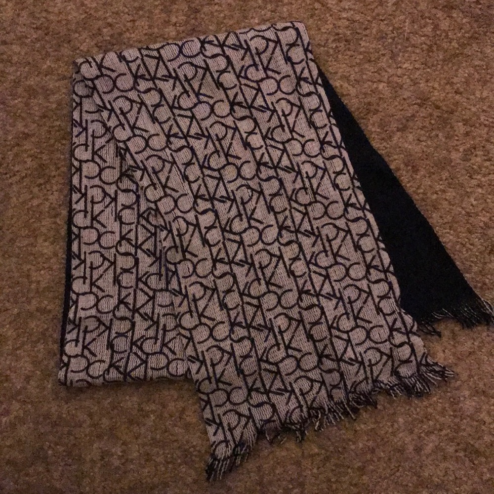 Calvin Klein Monogram Scarf